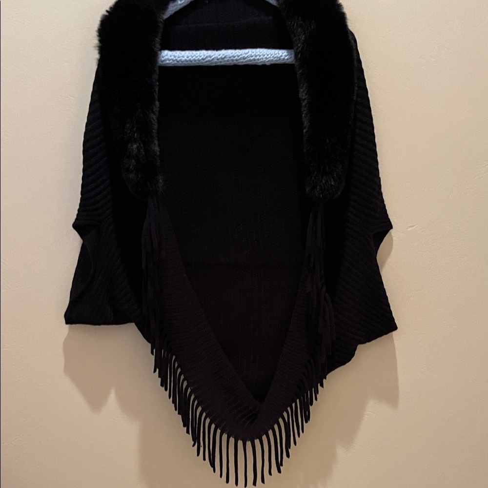 Elegant Black Sweater with Faux Fur Trim